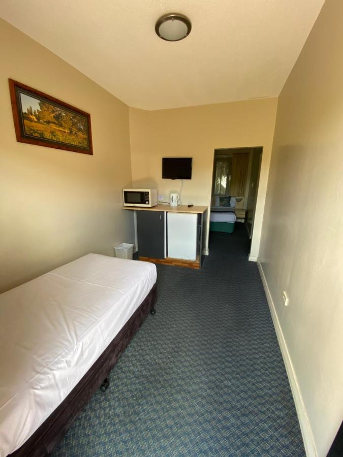 Motor Taree