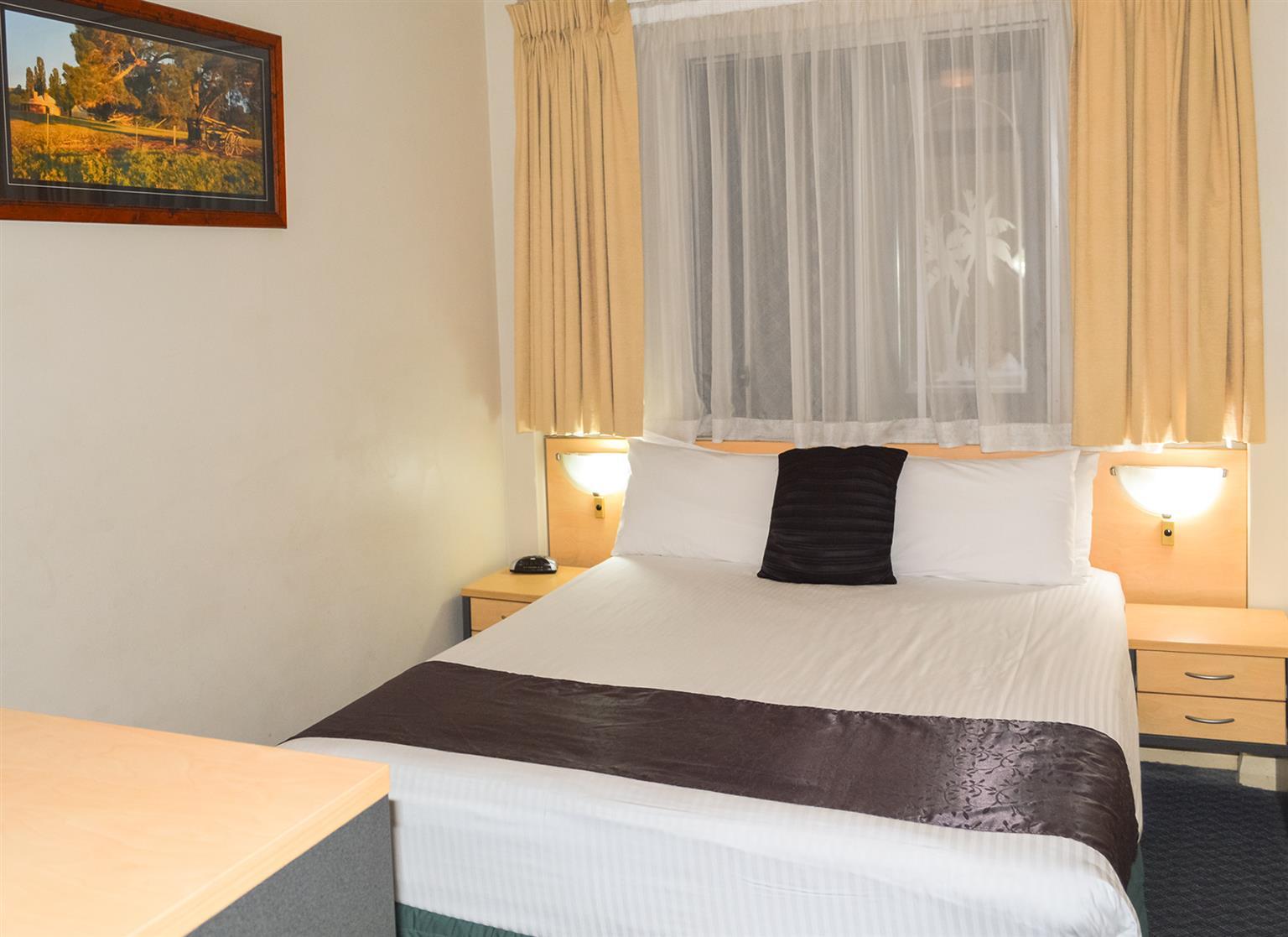 Motor Motel 3*