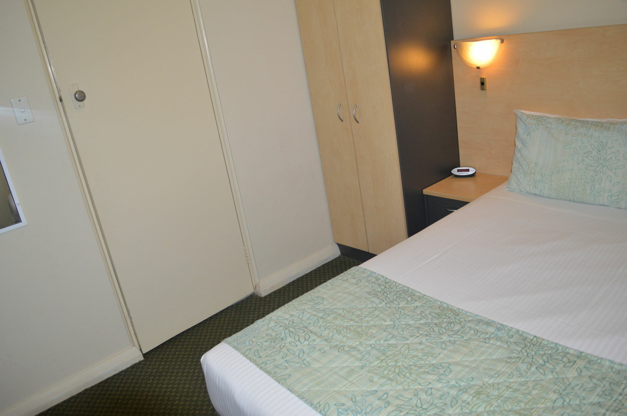 Motor Motel 3*